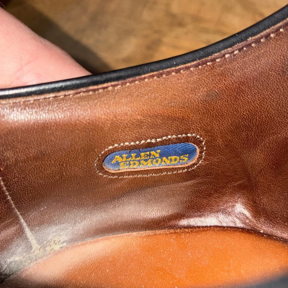 Allen Edmonds Kingswood Wingtip Leather Shoes, Made in USA- mens size 11.5